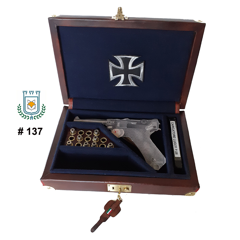 Valigetta_137_Luger_P08_4_inc_Blu_Lana_13_Section_Croce